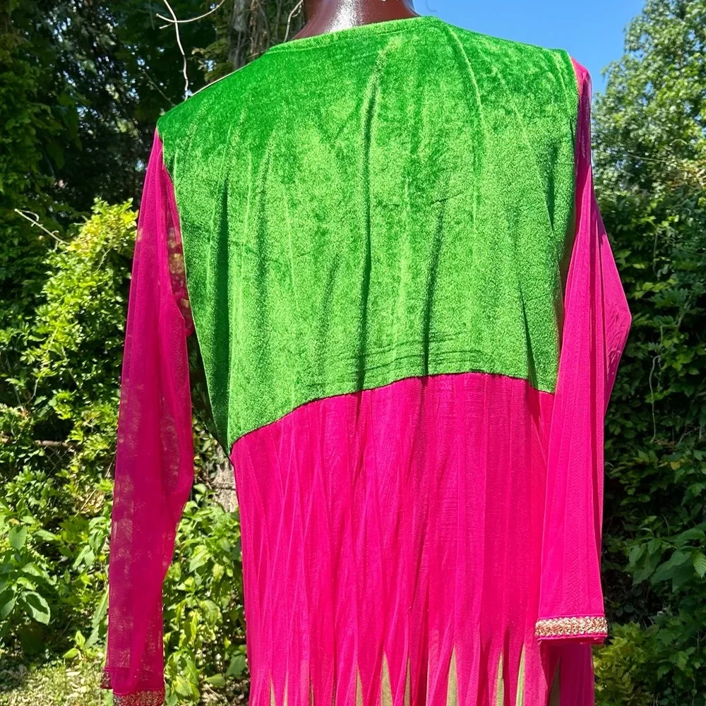 Beautiful Custom Made Dress - Picture 4 of 7